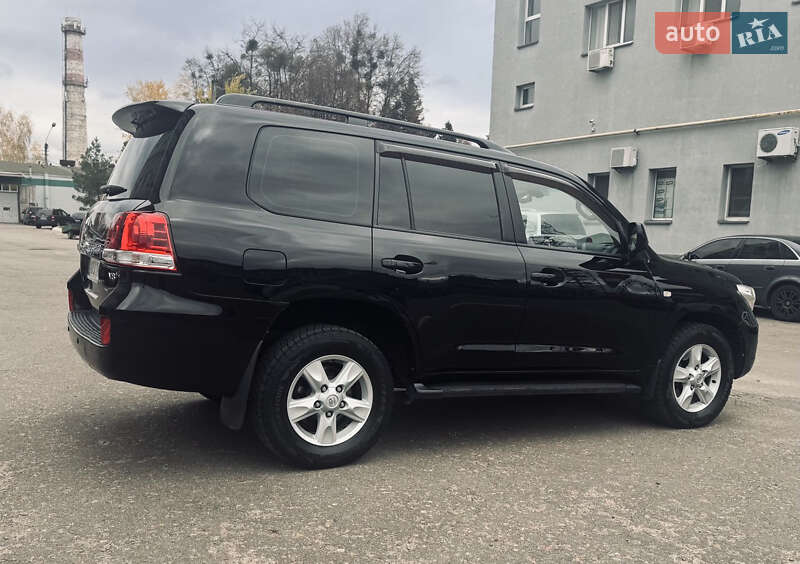 Внедорожник / Кроссовер Toyota Land Cruiser 2011 в Киеве фото 24 Внедорожник / Кроссовер Toyota Land Cruiser 2011 в Киеве