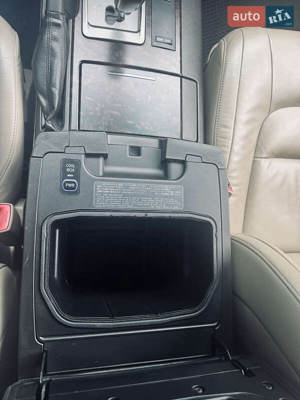 Внедорожник / Кроссовер Toyota Land Cruiser 2011 в Киеве фото 16 Внедорожник / Кроссовер Toyota Land Cruiser 2011 в Киеве