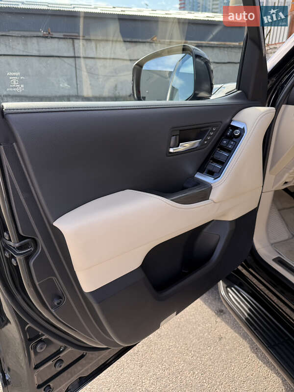 Внедорожник / Кроссовер Toyota Land Cruiser 2021 в Киеве фото 35 Внедорожник / Кроссовер Toyota Land Cruiser 2021 в Киеве