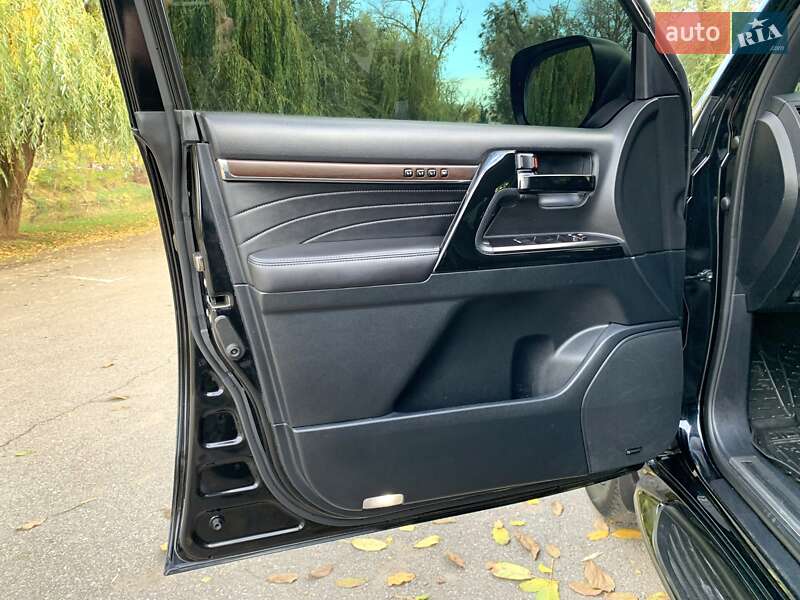 Внедорожник / Кроссовер Toyota Land Cruiser 2019 в Кривом Роге