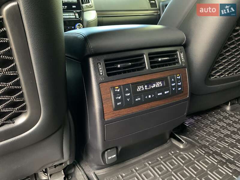 Внедорожник / Кроссовер Toyota Land Cruiser 2019 в Кривом Роге