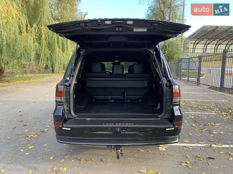 Внедорожник / Кроссовер Toyota Land Cruiser 2019 в Кривом Роге