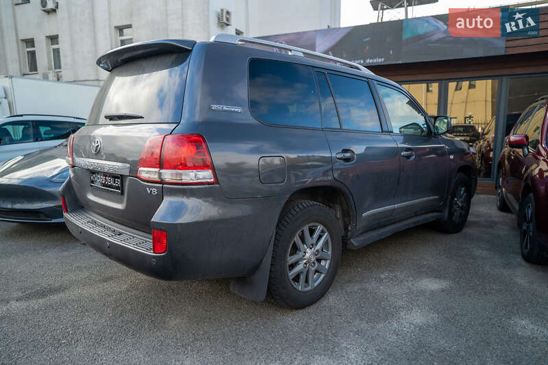 Внедорожник / Кроссовер Toyota Land Cruiser 2011 в Киеве
