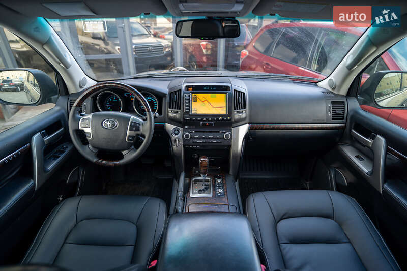 Внедорожник / Кроссовер Toyota Land Cruiser 2011 в Киеве