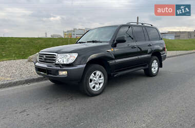 Позашляховик / Кросовер Toyota Land Cruiser 2006 в Дніпрі