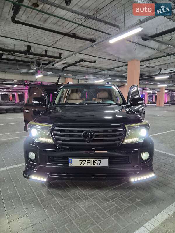 Внедорожник / Кроссовер Toyota Land Cruiser 2012 в Киеве