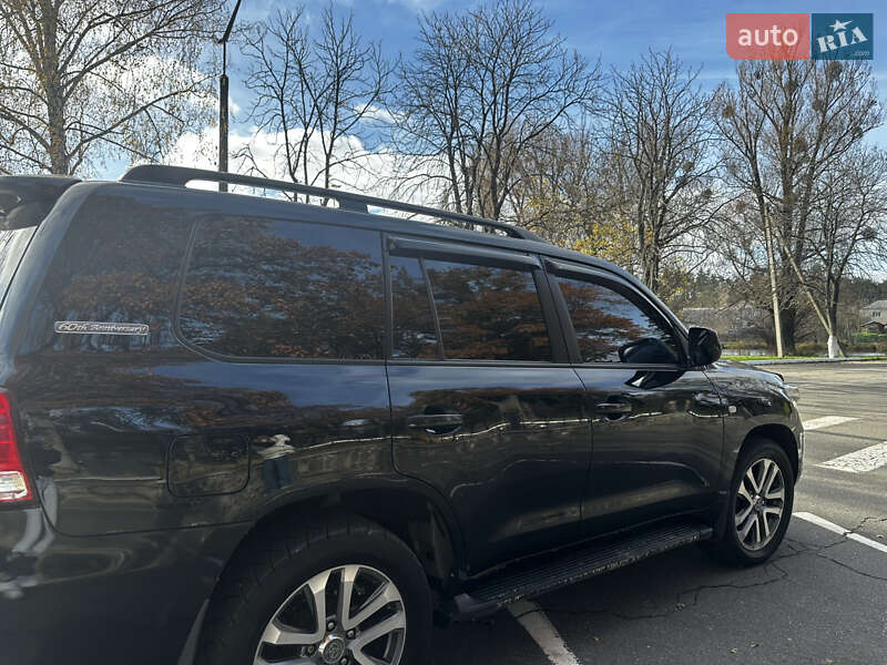 Внедорожник / Кроссовер Toyota Land Cruiser 2011 в Радомышле фото 6 Внедорожник / Кроссовер Toyota Land Cruiser 2011 в Радомышле