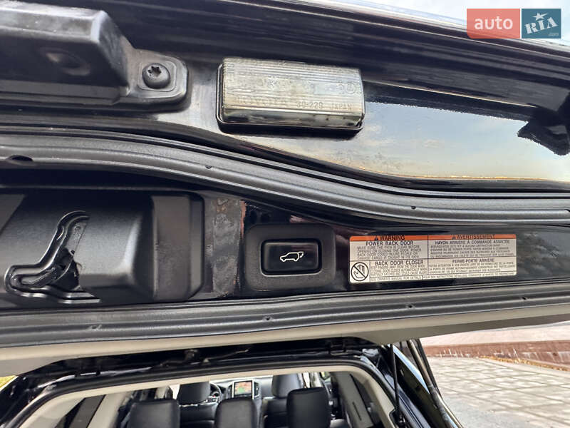 Внедорожник / Кроссовер Toyota Land Cruiser 2018 в Киеве