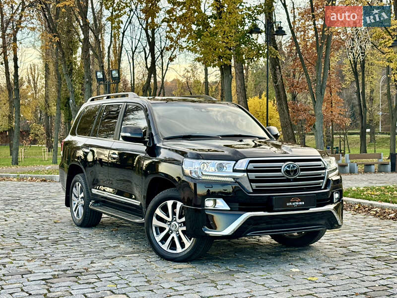 Внедорожник / Кроссовер Toyota Land Cruiser 2018 в Киеве