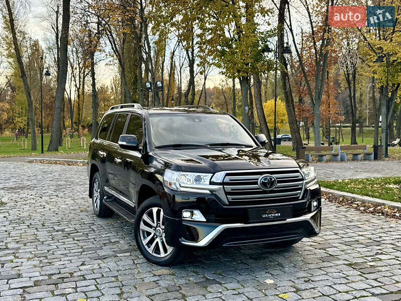 Внедорожник / Кроссовер Toyota Land Cruiser 2018 в Киеве