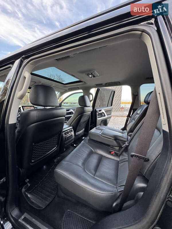 Внедорожник / Кроссовер Toyota Land Cruiser 2018 в Киеве