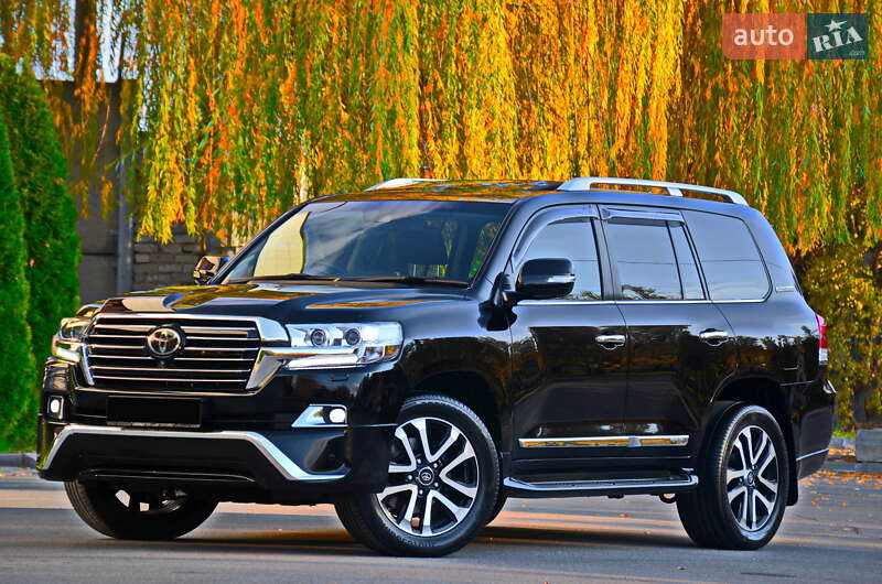 Внедорожник / Кроссовер Toyota Land Cruiser 2017 в Днепре