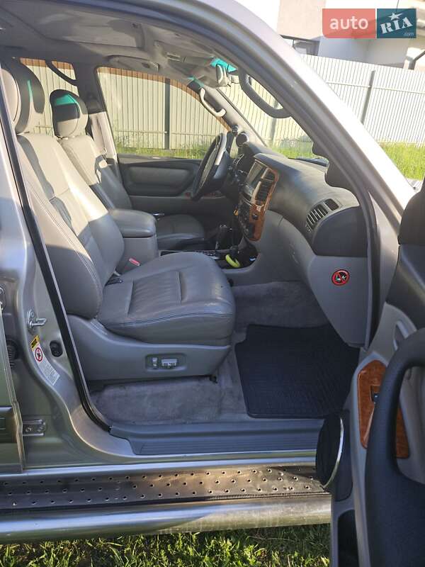 Внедорожник / Кроссовер Toyota Land Cruiser 2004 в Киеве фото 12 Внедорожник / Кроссовер Toyota Land Cruiser 2004 в Киеве