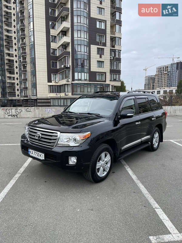 Внедорожник / Кроссовер Toyota Land Cruiser 2012 в Киеве фото 3 Внедорожник / Кроссовер Toyota Land Cruiser 2012 в Киеве