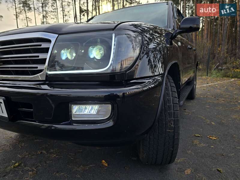 Позашляховик / Кросовер Toyota Land Cruiser 2004 в Малині