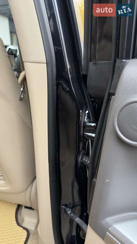 Внедорожник / Кроссовер Toyota Land Cruiser 2012 в Киеве фото 14 Внедорожник / Кроссовер Toyota Land Cruiser 2012 в Киеве