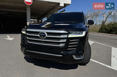 Внедорожник / Кроссовер Toyota Land Cruiser 2021 в Киеве