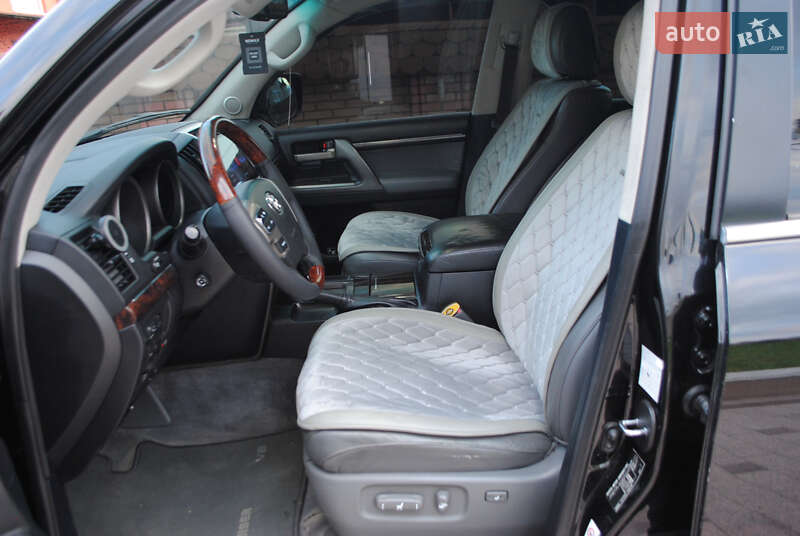 Позашляховик / Кросовер Toyota Land Cruiser 2007 в Тячеві фото 27 Позашляховик / Кросовер Toyota Land Cruiser 2007 в Тячеві