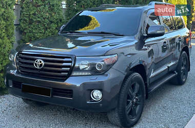 Позашляховик / Кросовер Toyota Land Cruiser 2012 в Кельменцях