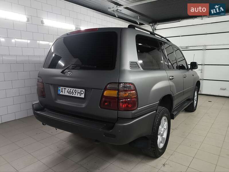 Внедорожник / Кроссовер Toyota Land Cruiser 2001 в Ивано-Франковске