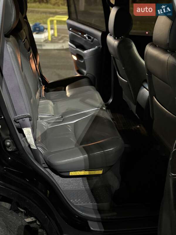 Внедорожник / Кроссовер Toyota Land Cruiser 2006 в Днепре