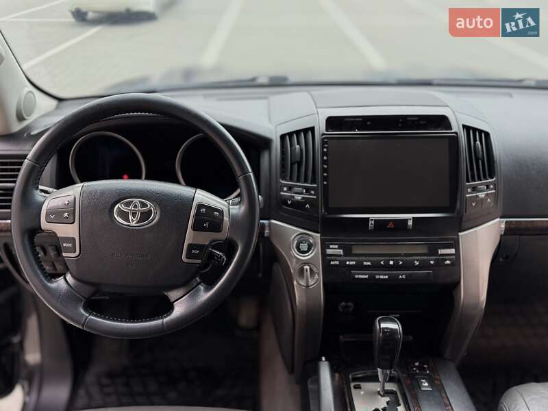 Внедорожник / Кроссовер Toyota Land Cruiser 2008 в Тернополе фото 33 Внедорожник / Кроссовер Toyota Land Cruiser 2008 в Тернополе