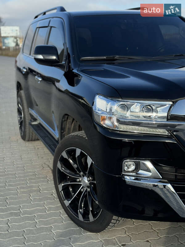 Внедорожник / Кроссовер Toyota Land Cruiser 2019 в Львове фото 14 Внедорожник / Кроссовер Toyota Land Cruiser 2019 в Львове
