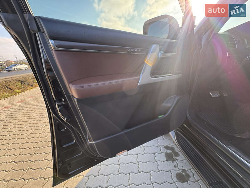 Внедорожник / Кроссовер Toyota Land Cruiser 2019 в Львове фото 44 Внедорожник / Кроссовер Toyota Land Cruiser 2019 в Львове