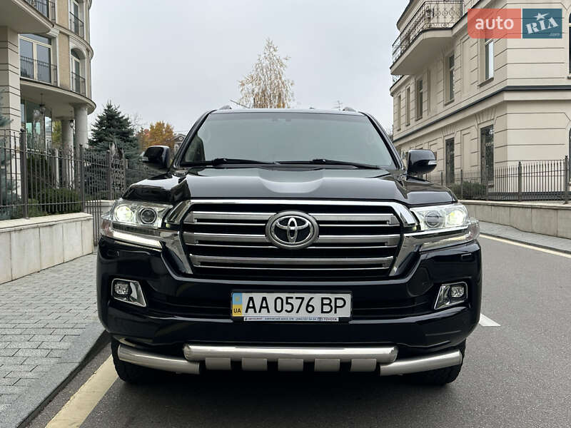 Внедорожник / Кроссовер Toyota Land Cruiser 2020 в Киеве