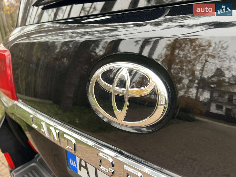 Внедорожник / Кроссовер Toyota Land Cruiser 2008 в Киеве