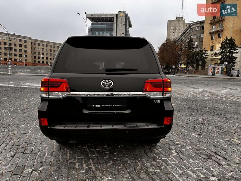 Внедорожник / Кроссовер Toyota Land Cruiser 2019 в Харькове фото 4 Внедорожник / Кроссовер Toyota Land Cruiser 2019 в Харькове