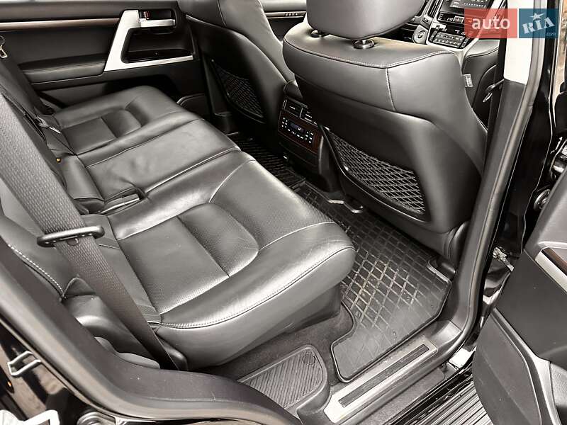 Внедорожник / Кроссовер Toyota Land Cruiser 2019 в Харькове фото 13 Внедорожник / Кроссовер Toyota Land Cruiser 2019 в Харькове