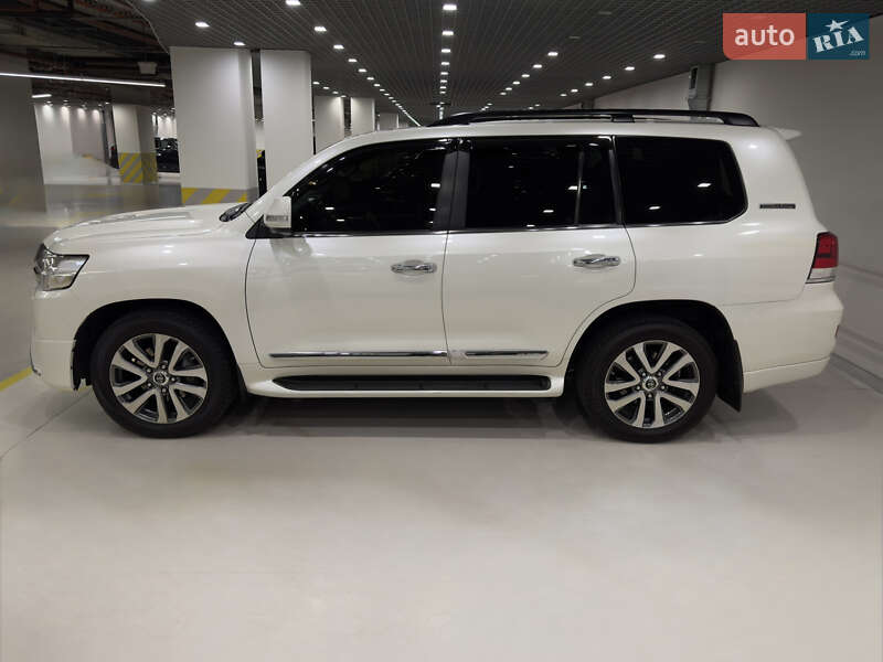 Внедорожник / Кроссовер Toyota Land Cruiser 2016 в Киеве