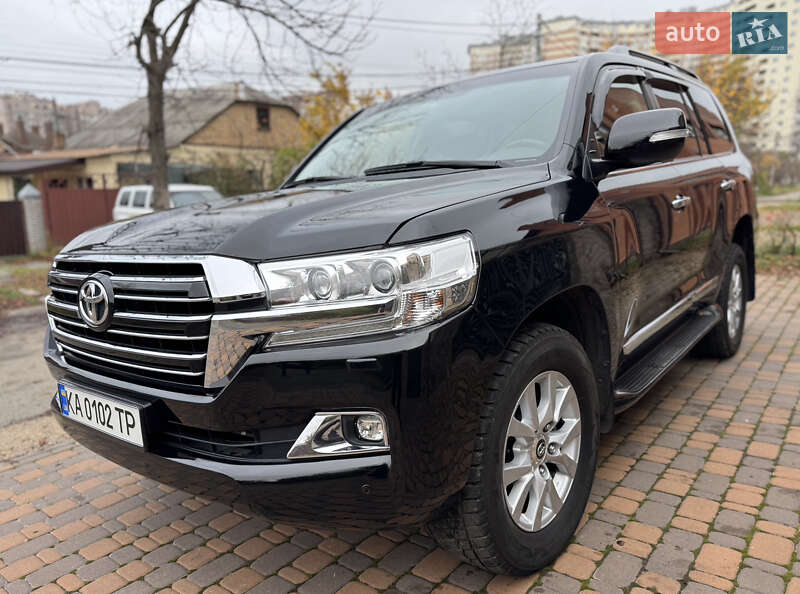 Внедорожник / Кроссовер Toyota Land Cruiser 2019 в Киеве