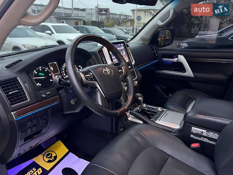 Внедорожник / Кроссовер Toyota Land Cruiser 2016 в Ивано-Франковске