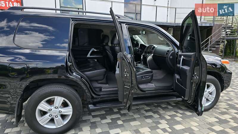 Внедорожник / Кроссовер Toyota Land Cruiser 2013 в Киеве