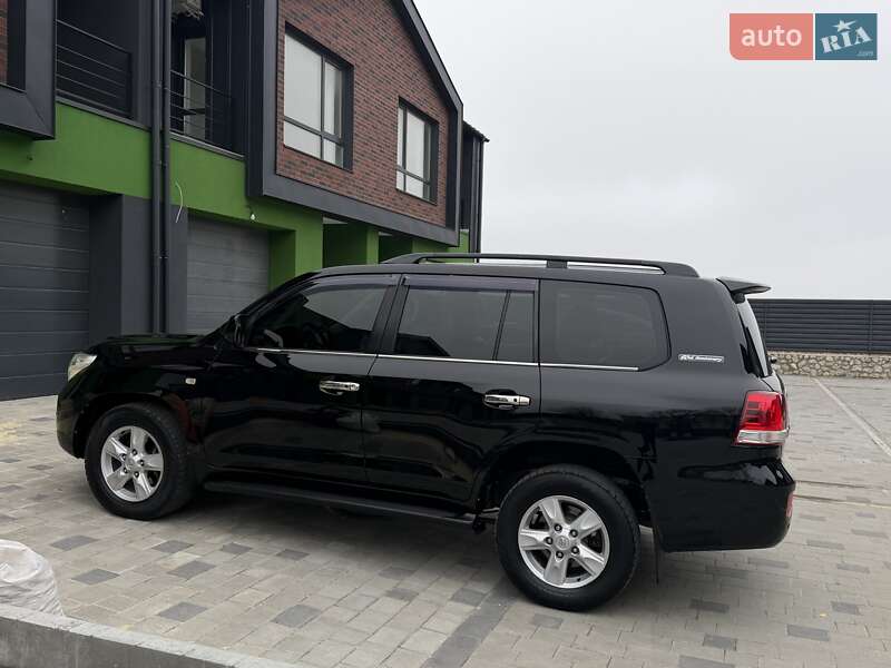 Внедорожник / Кроссовер Toyota Land Cruiser 2008 в Тернополе