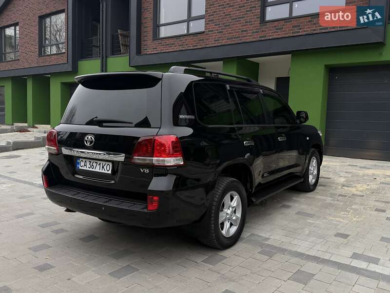 Внедорожник / Кроссовер Toyota Land Cruiser 2008 в Тернополе