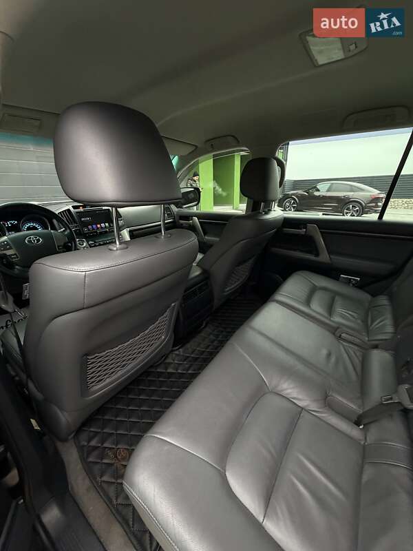 Внедорожник / Кроссовер Toyota Land Cruiser 2008 в Тернополе