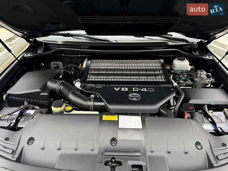 Внедорожник / Кроссовер Toyota Land Cruiser 2008 в Тернополе