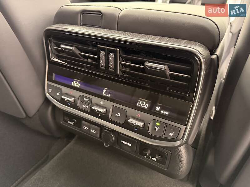 Внедорожник / Кроссовер Toyota Land Cruiser 2023 в Киеве