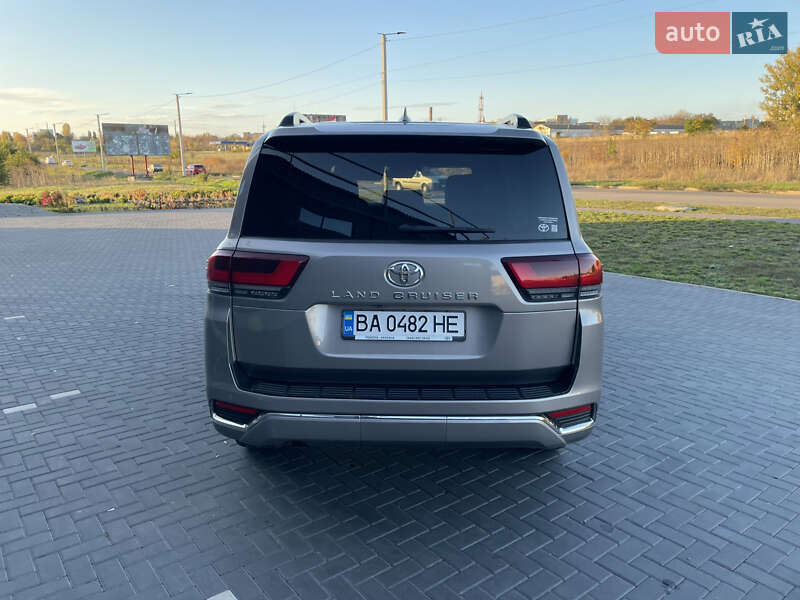 Внедорожник / Кроссовер Toyota Land Cruiser 2023 в Кропивницком