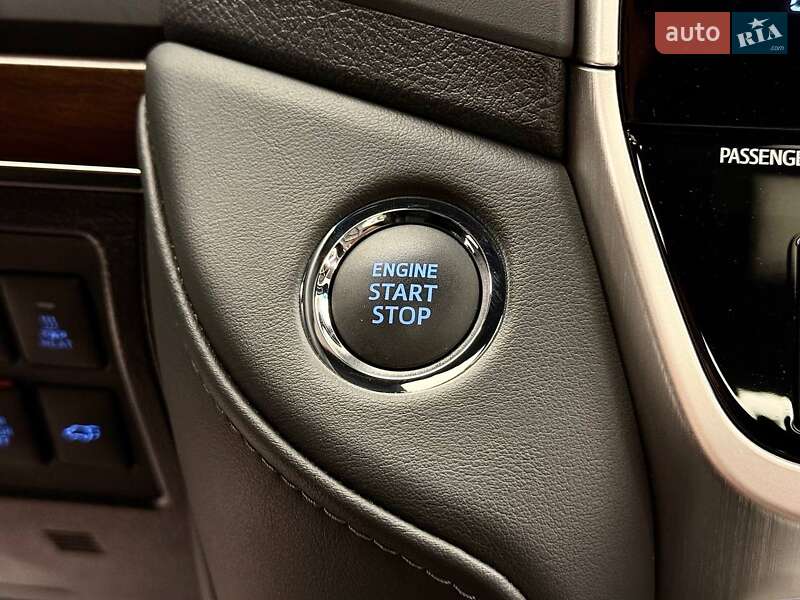 Внедорожник / Кроссовер Toyota Land Cruiser 2020 в Киеве