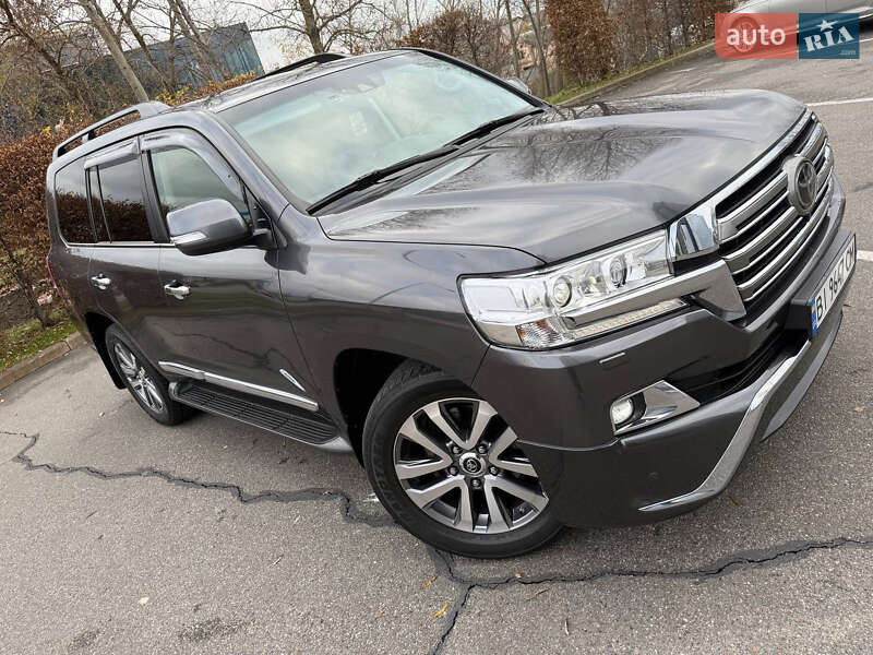 Внедорожник / Кроссовер Toyota Land Cruiser 2018 в Киеве