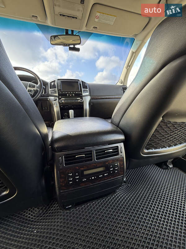Внедорожник / Кроссовер Toyota Land Cruiser 2012 в Харькове