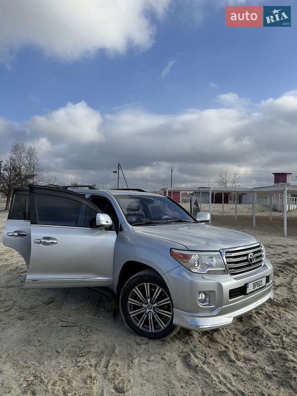 Внедорожник / Кроссовер Toyota Land Cruiser 2012 в Харькове