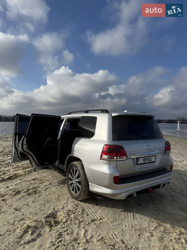 Внедорожник / Кроссовер Toyota Land Cruiser 2012 в Харькове