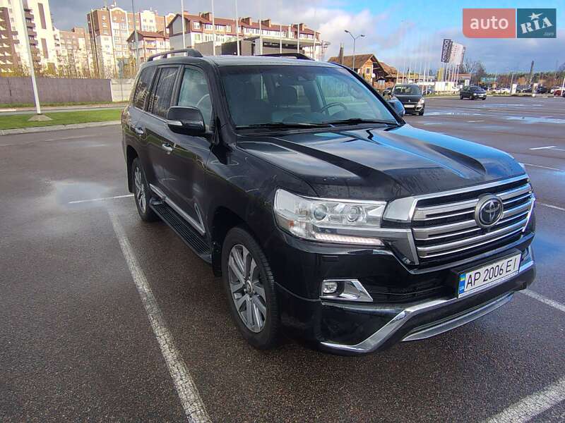 Внедорожник / Кроссовер Toyota Land Cruiser 2018 в Киеве фото 2 Внедорожник / Кроссовер Toyota Land Cruiser 2018 в Киеве