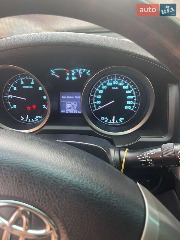 Внедорожник / Кроссовер Toyota Land Cruiser 2008 в Корце фото Внедорожник / Кроссовер Toyota Land Cruiser 2008 в Корце