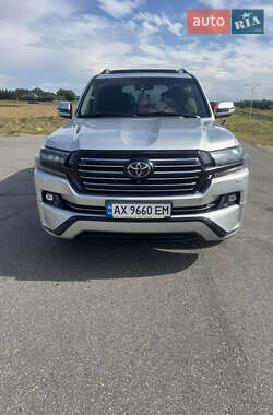 Внедорожник / Кроссовер Toyota Land Cruiser 2016 в Харькове